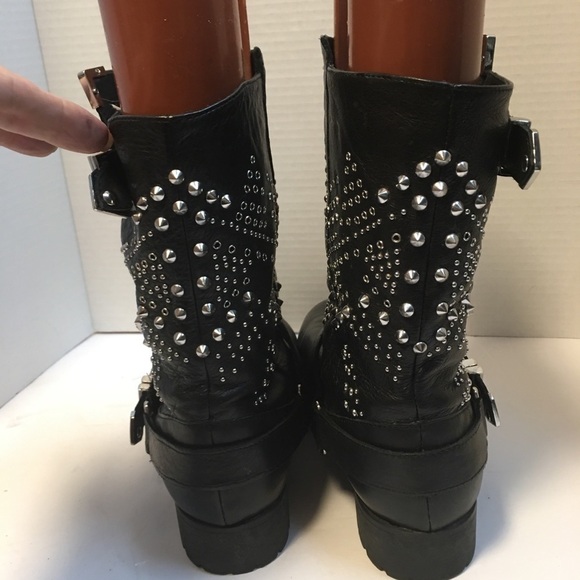 👢 ZARA Women’s Moto Boots, Leather Studded EUC - Picture 3 of 7